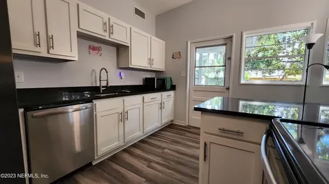 804 N Pine Avenue Green Cove Springs FL 32043
