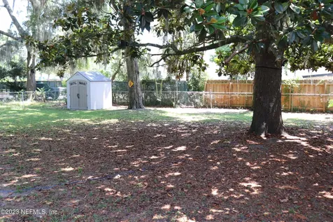 804 N Pine Avenue Green Cove Springs FL 32043