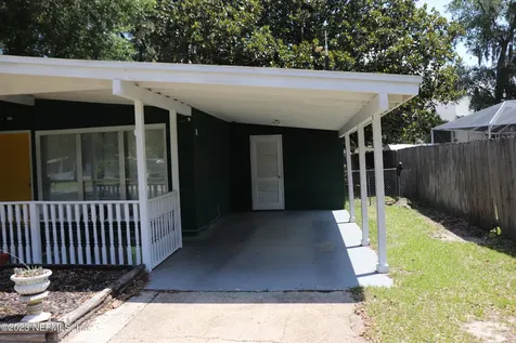 804 N Pine Avenue Green Cove Springs FL 32043