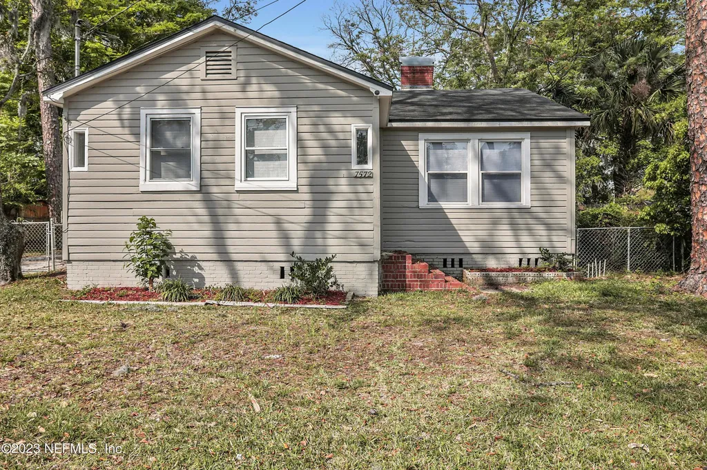 7572 Oakwood Street Jacksonville FL 32208
