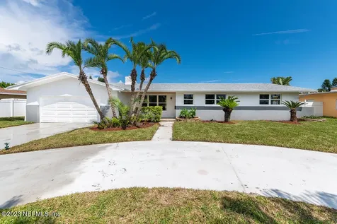 1118 Jacaranda Avenue Daytona Beach FL 32118