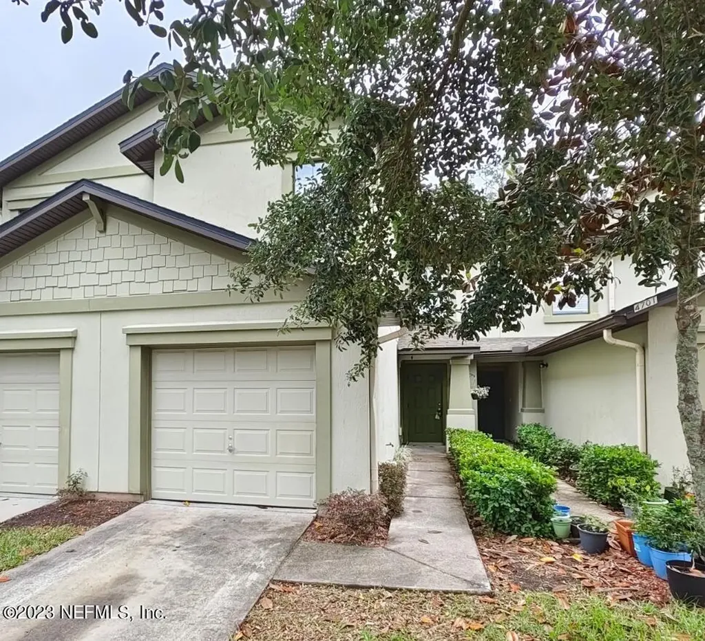 4697 Playschool Drive Jacksonville FL 32210