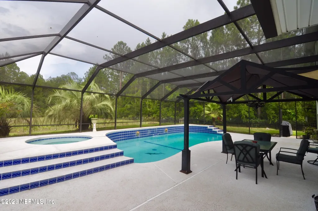 10853 Brandon Chase Drive Jacksonville FL 32219