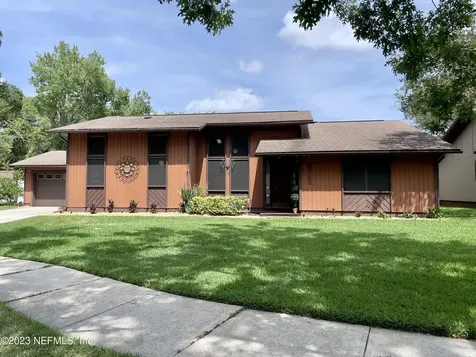 9743 Sharing Cross Court Jacksonville FL 32257