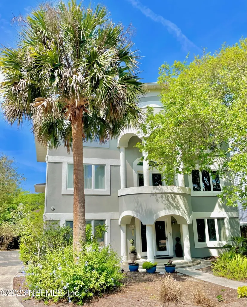 2066 Beach Avenue Atlantic Beach FL 32233