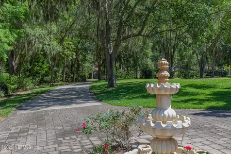 12880 Riverplace Court Jacksonville FL 32223
