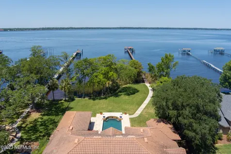12880 Riverplace Court Jacksonville FL 32223