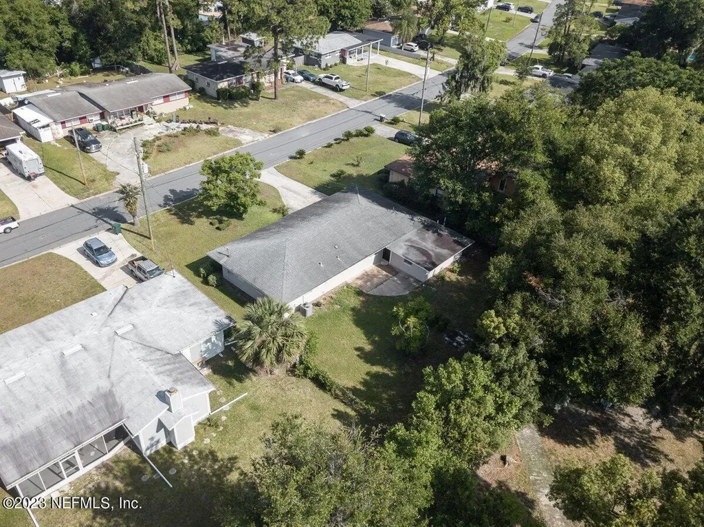 727 Antigua Road Jacksonville FL 32216