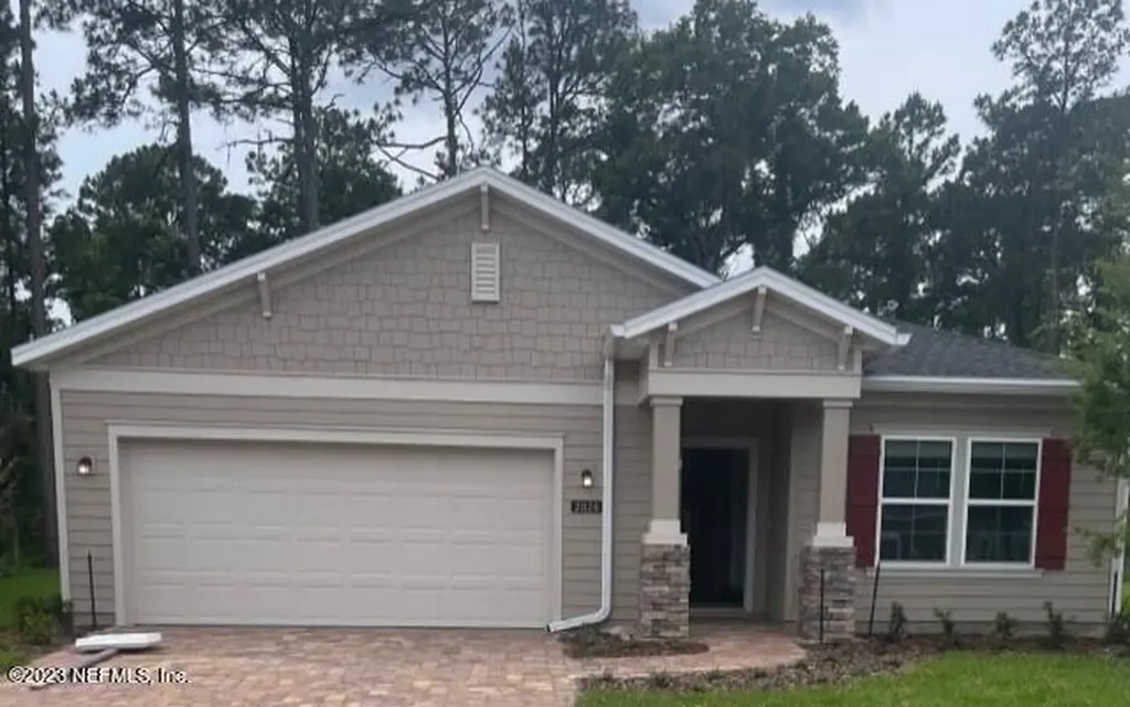 2824 Hammock Dale Court Green Cove Springs FL 32043