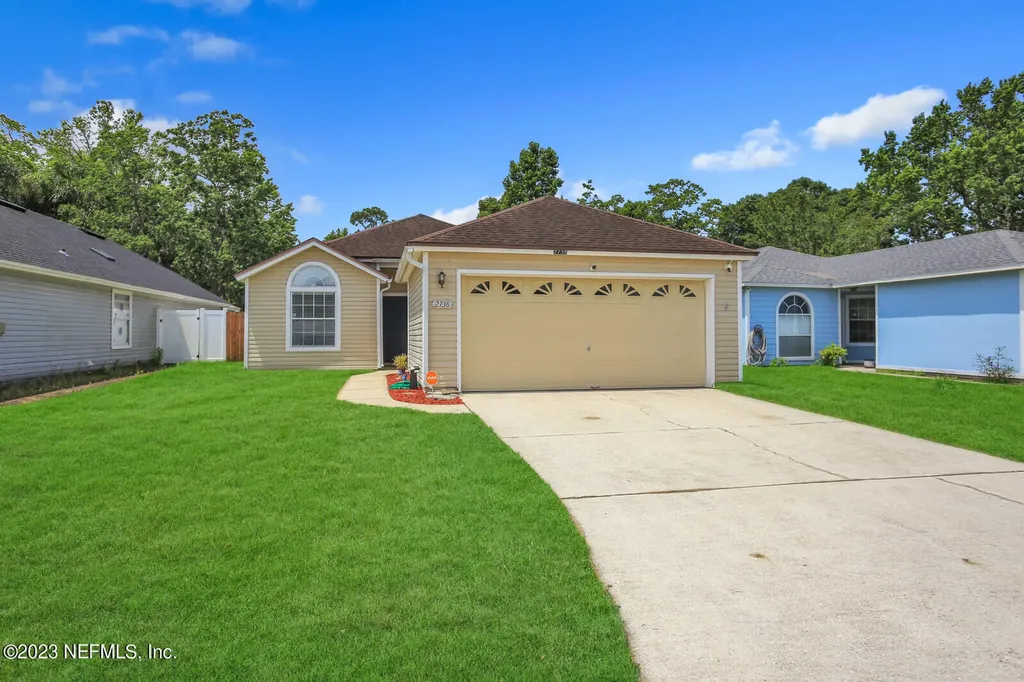 2738 Lantana Lakes Drive W Jacksonville FL 32246