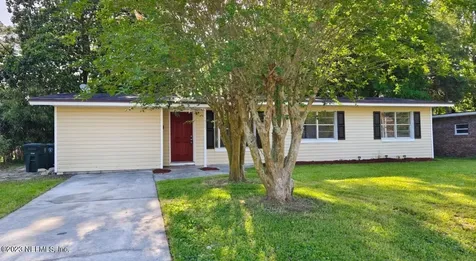 1915 Debutante Drive Jacksonville FL 32246