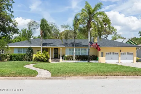 911 Granada Boulevard S Jacksonville FL 32207