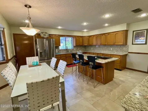 9735 Sharing Cross Court Jacksonville FL 32257