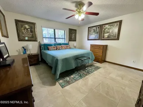 9735 Sharing Cross Court Jacksonville FL 32257