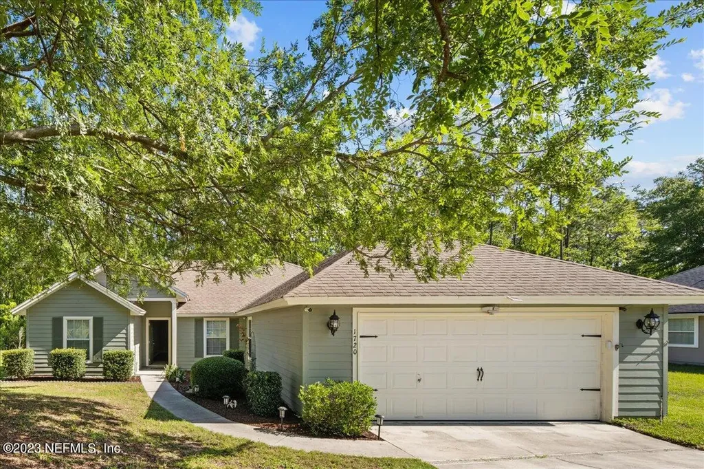 1720 Hagans Ridge Court Green Cove Springs FL 32043