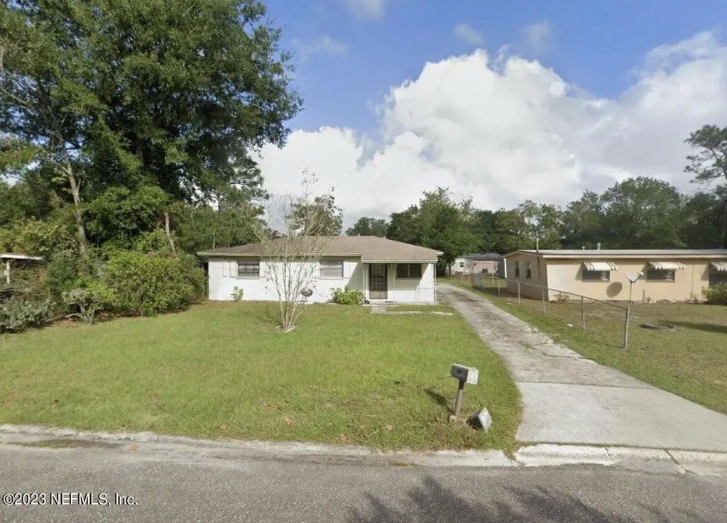 4649 Effingham Road Jacksonville FL 32208