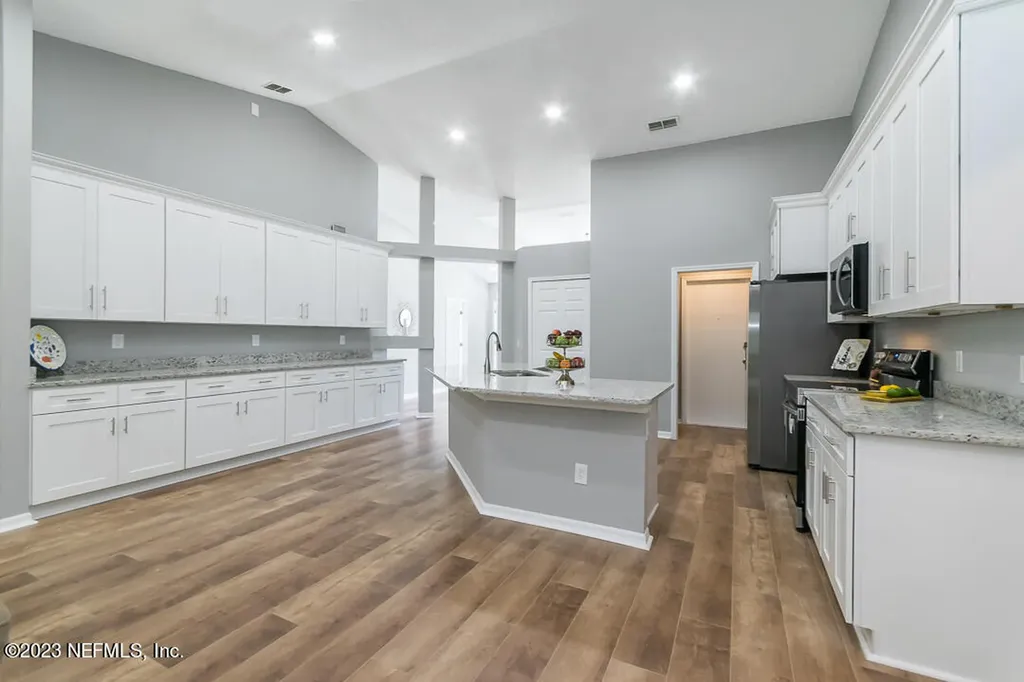 8267 Teaticket Drive Jacksonville FL 32244