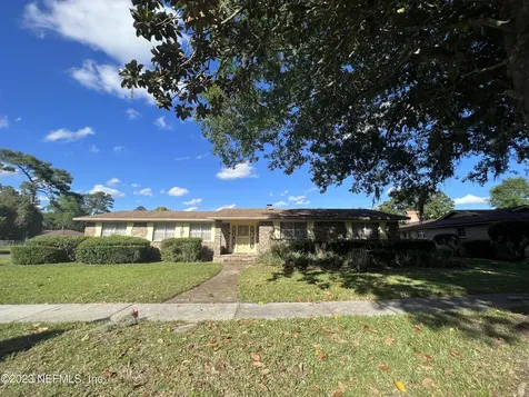 5712 Finch Avenue Jacksonville FL 32219