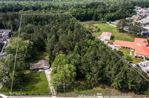 2777 County Road 220 Middleburg FL 32068