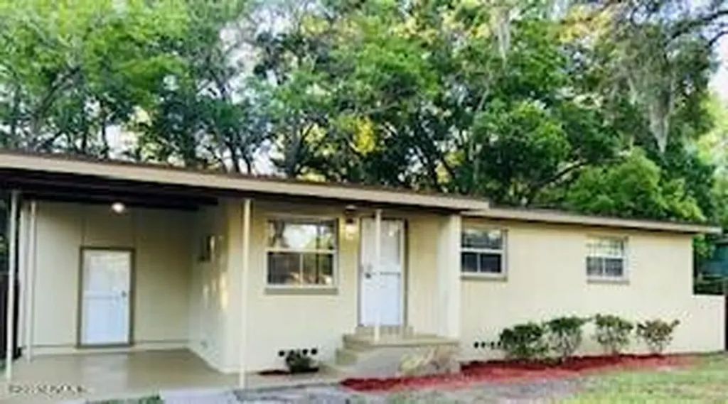 4213 Katanga Drive N Jacksonville FL 32209