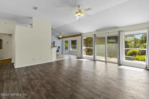 9298 Dale View Lane E Jacksonville FL 32225
