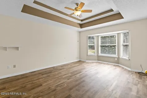 9298 Dale View Lane E Jacksonville FL 32225