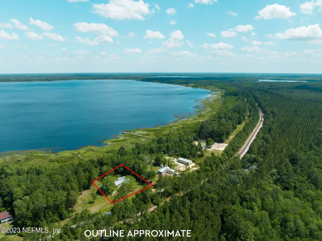 8585 SW 137th Street Starke FL 32091
