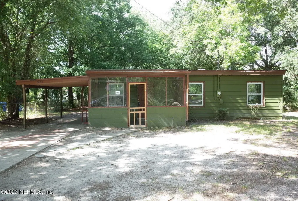 2433 Petunia Street Jacksonville FL 32209