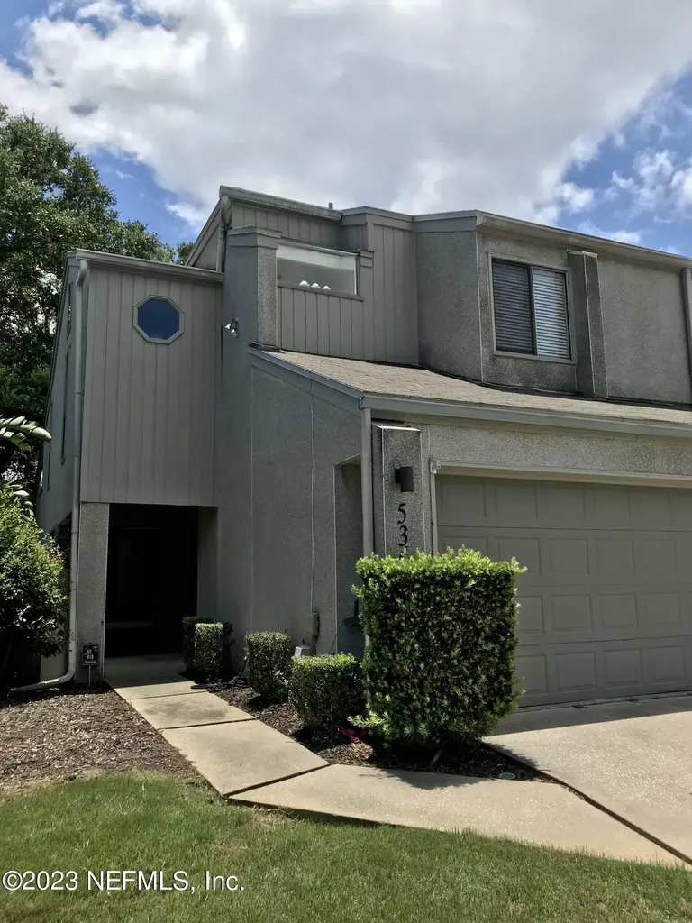 536 Pelican Key Atlantic Beach FL 32233