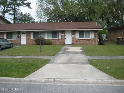 6135 Longchamp Drive Jacksonville FL 32244