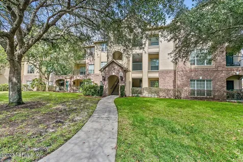 7800 Point Meadows Drive Jacksonville FL 32256