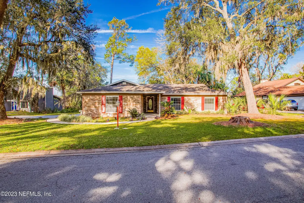 1418 Blackhawk Trail W Jacksonville FL 32225