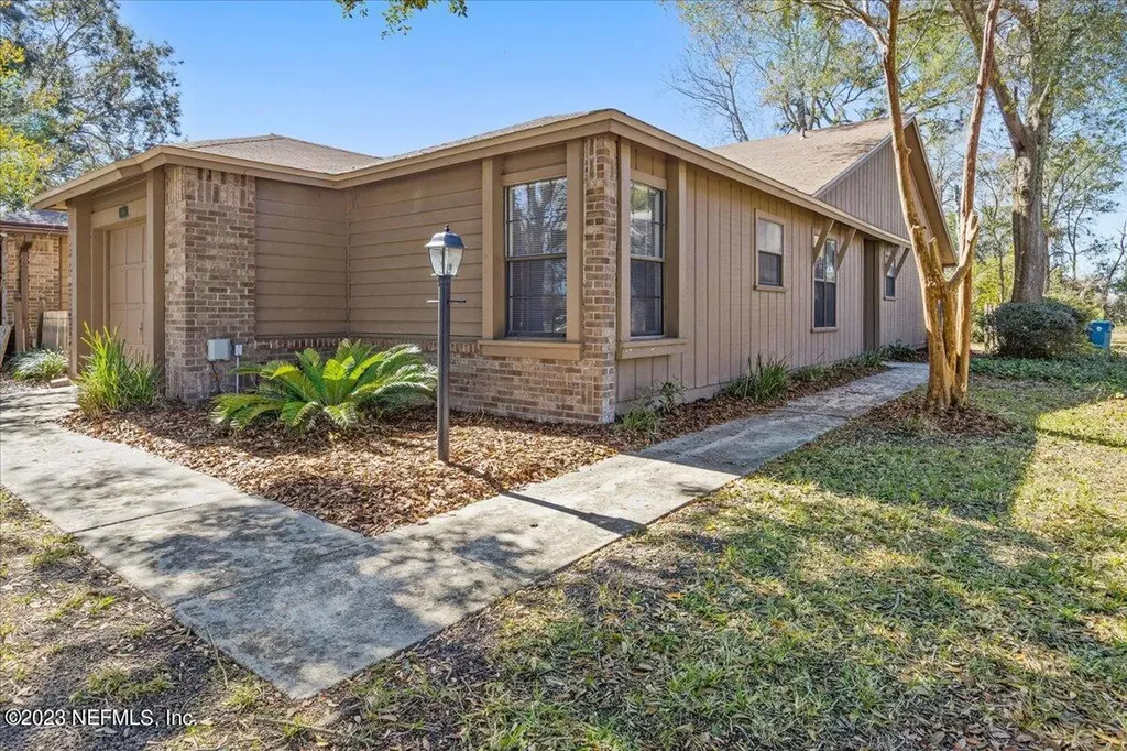 3464 Raymur Villa Drive Jacksonville FL 32277