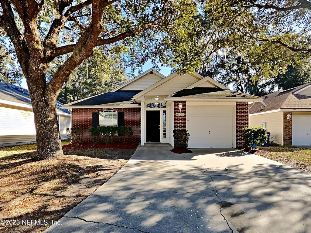 4501 Campus Hills Circle Jacksonville FL 32218