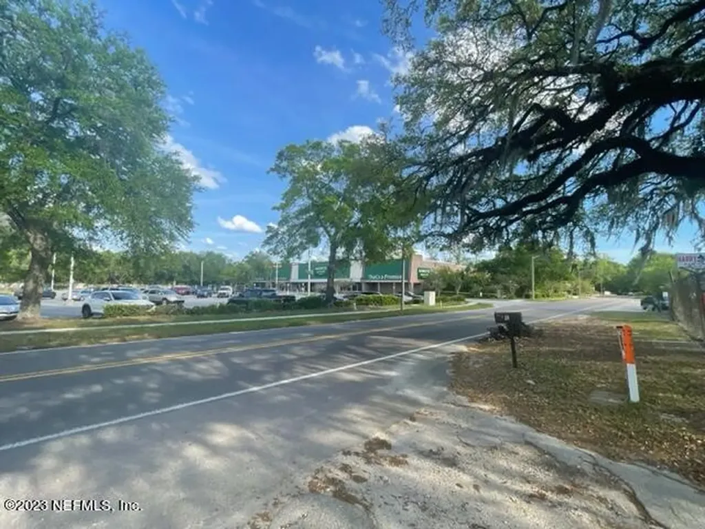 112 Arlington Road N Jacksonville FL 32216