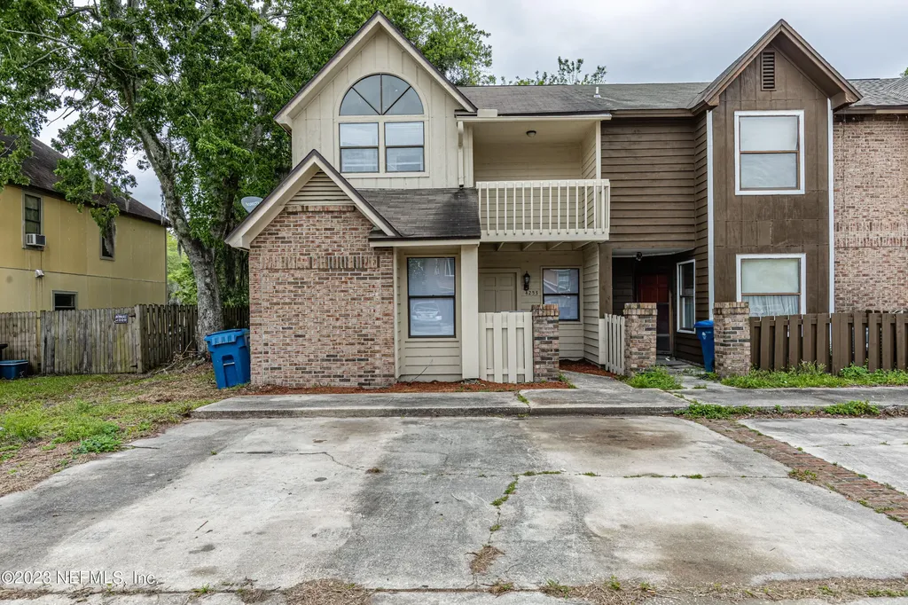 4253 Polo Court Jacksonville FL 32277