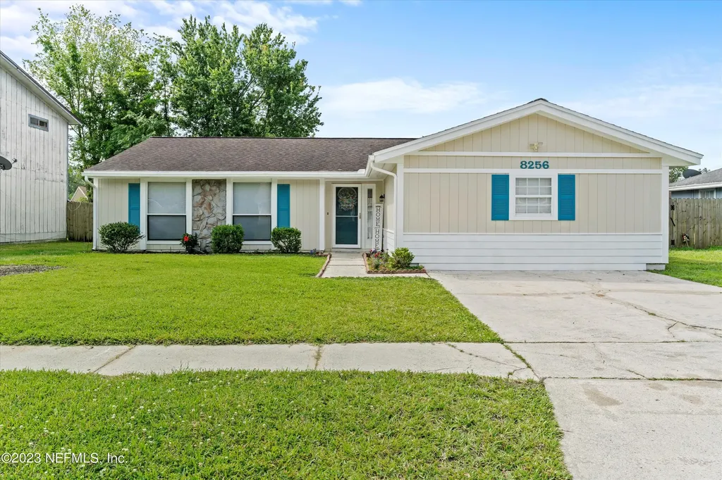 8256 Knotts Landing Drive N Jacksonville FL 32244