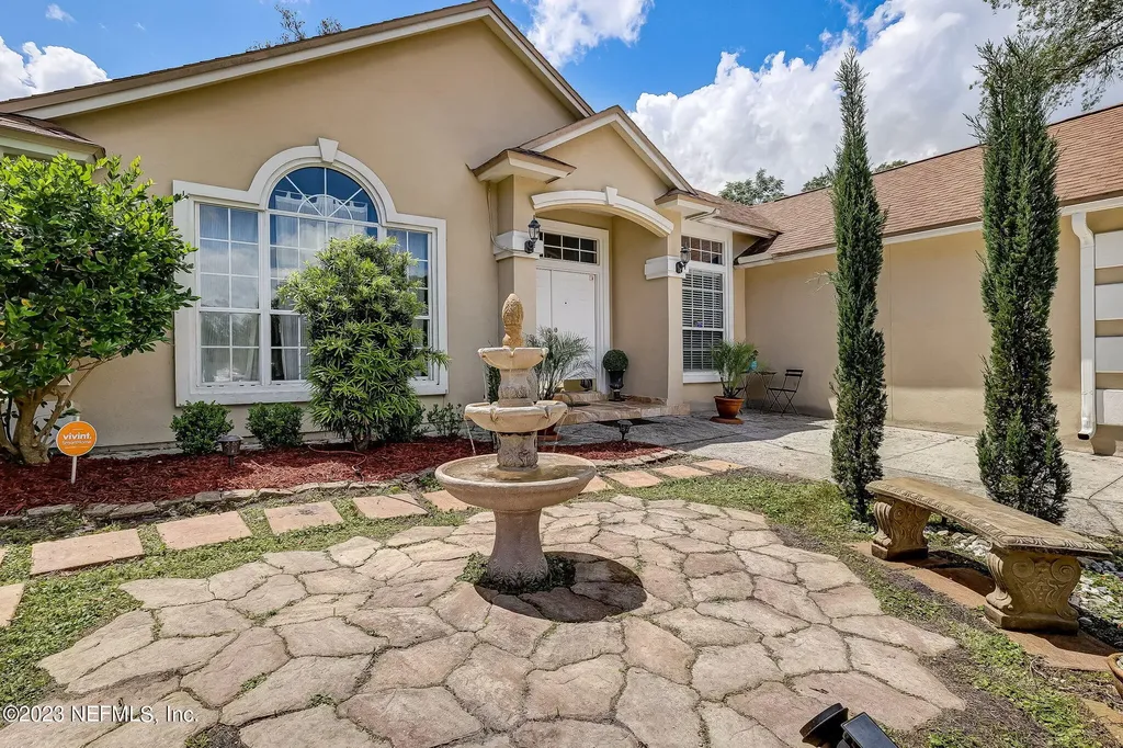 6090 Winding Bridge Drive Jacksonville FL 32277