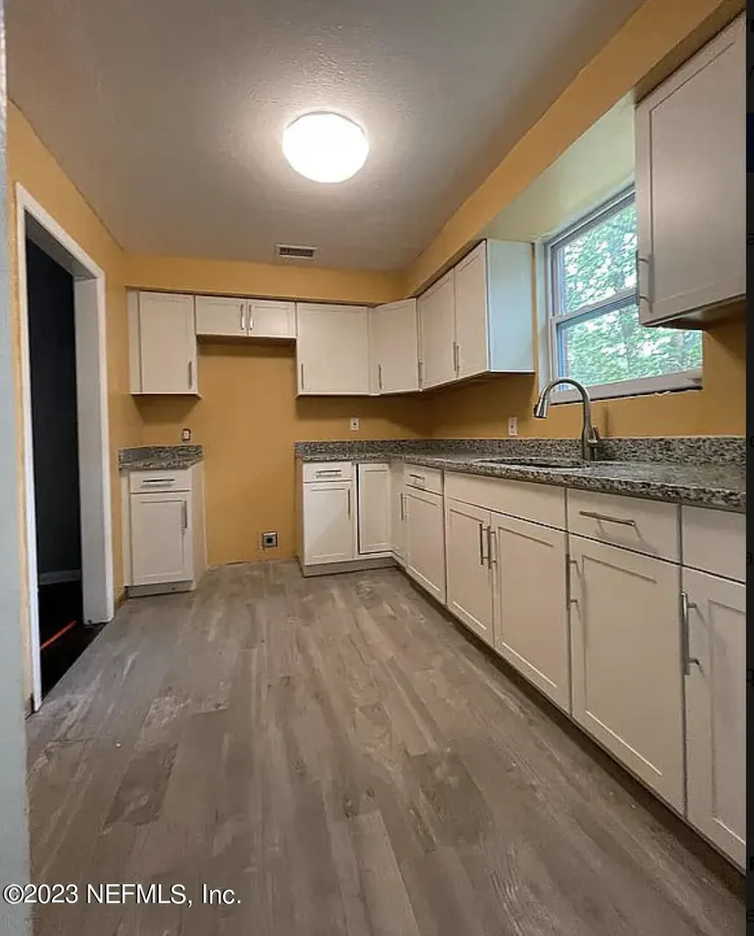 1136 W 28th Street Jacksonville FL 32209