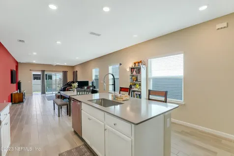 2156 Sequoia Court Jacksonville FL 32218