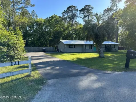 121 Pioneer Road Palatka FL 32177