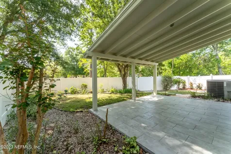 8535 Julia Marie Circle Jacksonville FL 32210