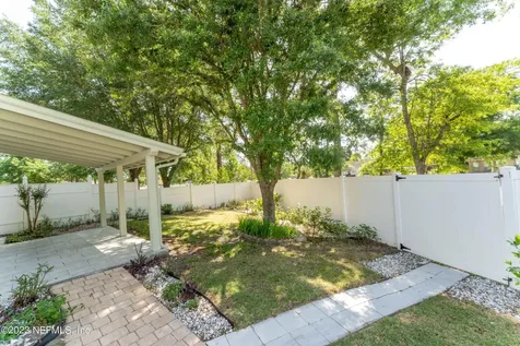 8535 Julia Marie Circle Jacksonville FL 32210