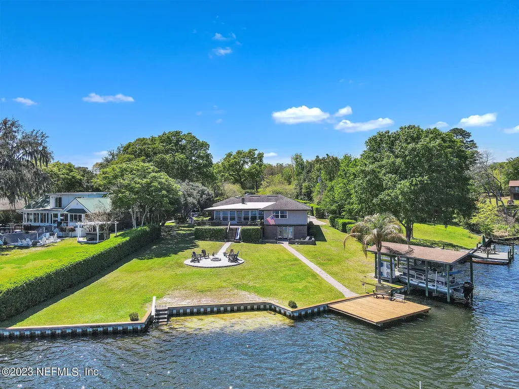 522 Fells Court Green Cove Springs FL 32043