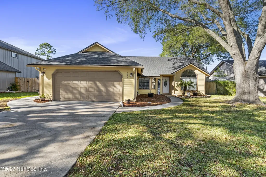 8381 Mistwood Circle N Jacksonville FL 32244