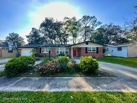 8024 Mendoza Drive Jacksonville FL 32217