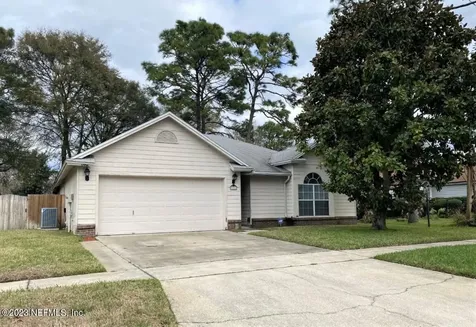 8225 International Village Drive Jacksonville FL 32277