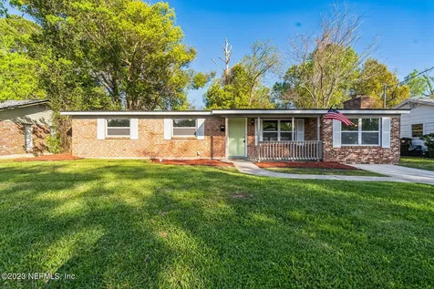 3339 Victoria Court E Jacksonville FL 32216