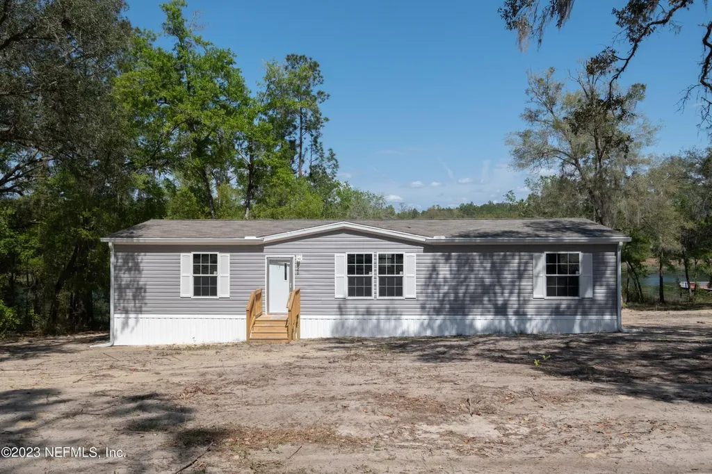 120 Galilee Shore Drive Hawthorne FL 32640