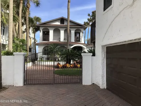 525 Beach Avenue Atlantic Beach FL 32233